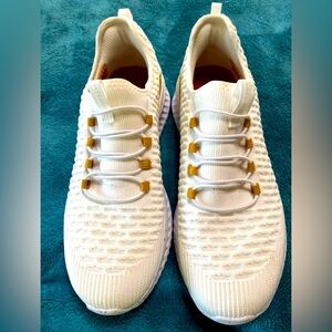 Skechers Air Cooled Memory Foam
